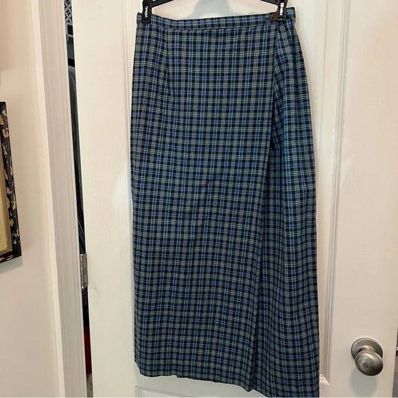 Vintage Blue Plaid Skirt - Picture 7 of 12